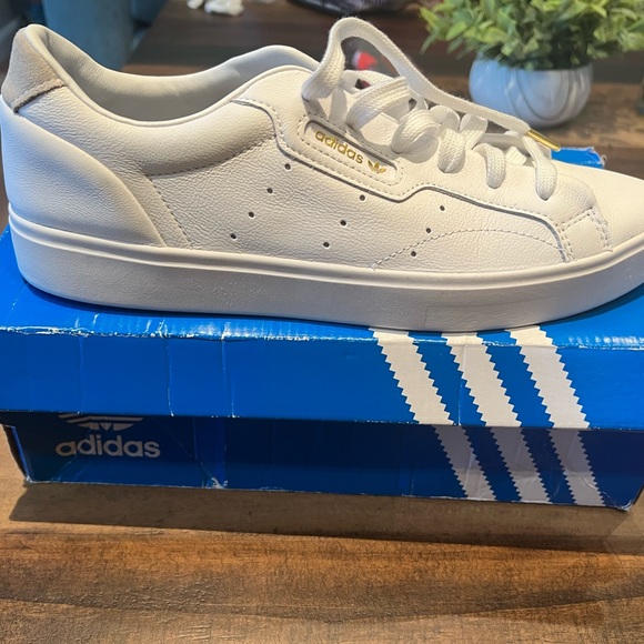 Addias Sneaker Women - Picture 1 of 4